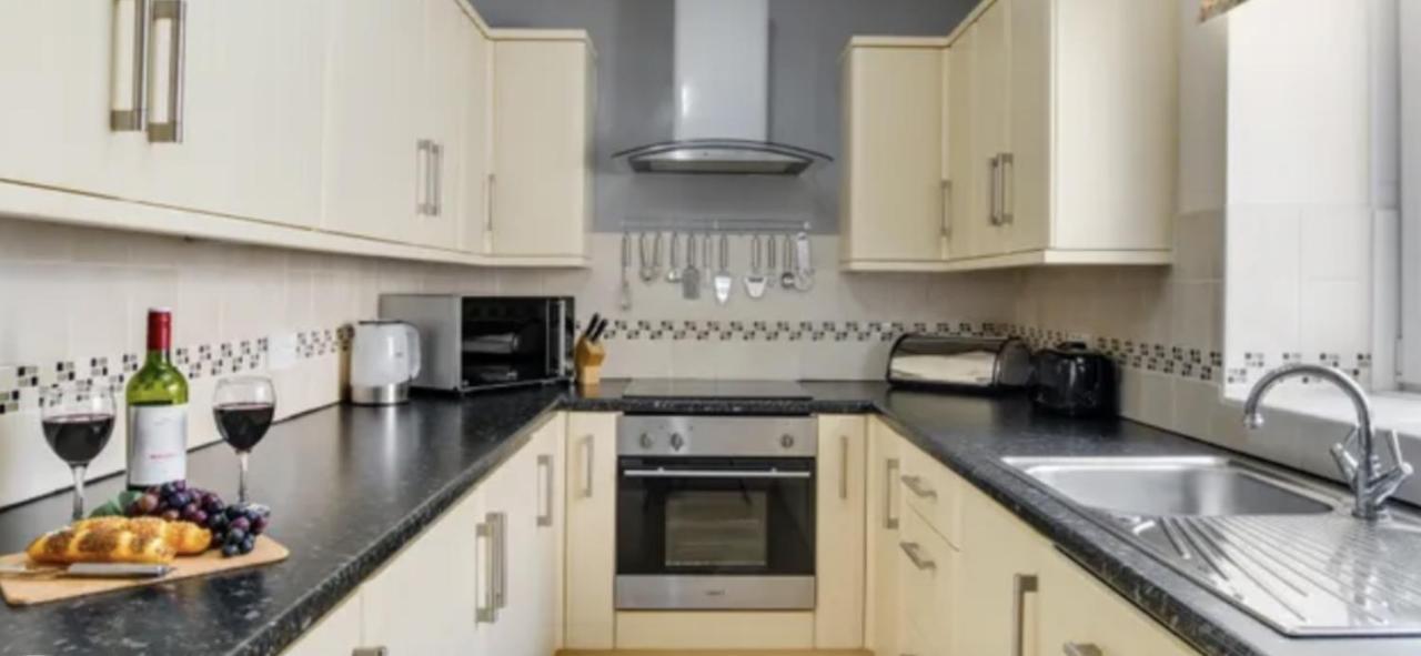 Anchor Point Apartment Seahouses Bagian luar foto